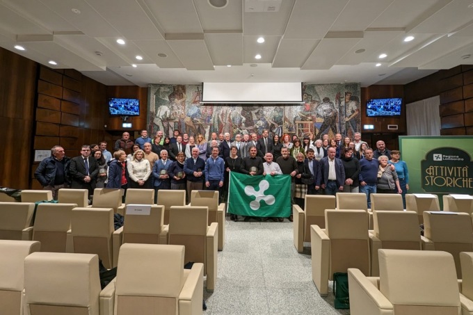 Attività storiche, premiati il panificio Casati di Brembate e la gelateria La Gabbia di Capriate