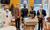 Alla Pediatria dell'ospedale Uboldo di Cernusco sul Naviglio i doni dei Carabinieri