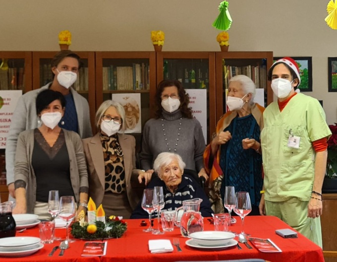 I 102 di Luigina festeggiati nella Casa Famiglia di Bussero