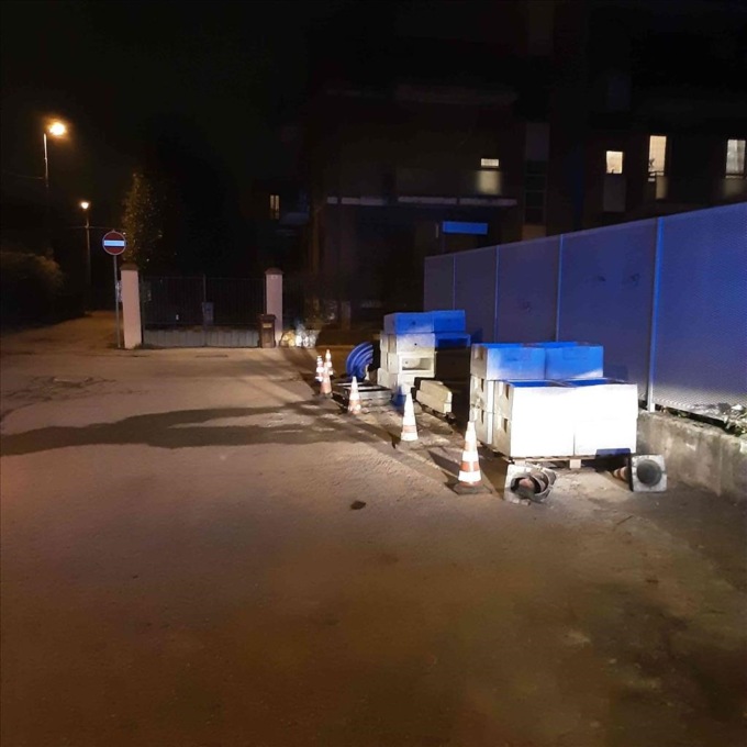 Non delimitati a dovere e senza luci notturne, multati due cantieri a Brugherio