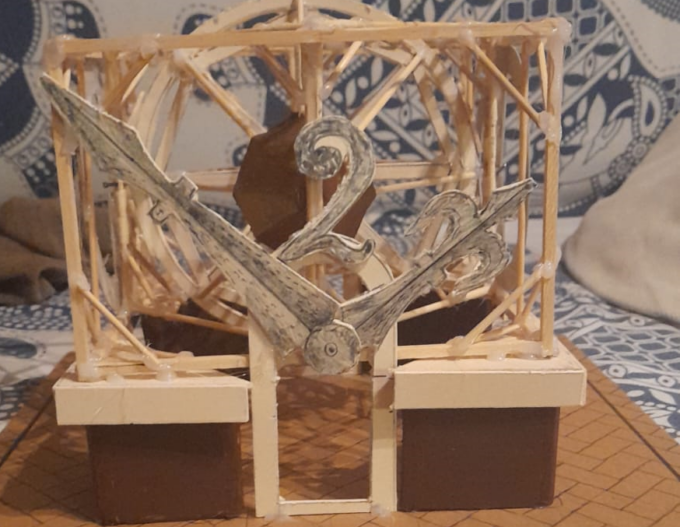 La Pro Loco di Vaprio festeggia i dieci anni mettendo in mostra le storiche lancette dell’orologio del campanile