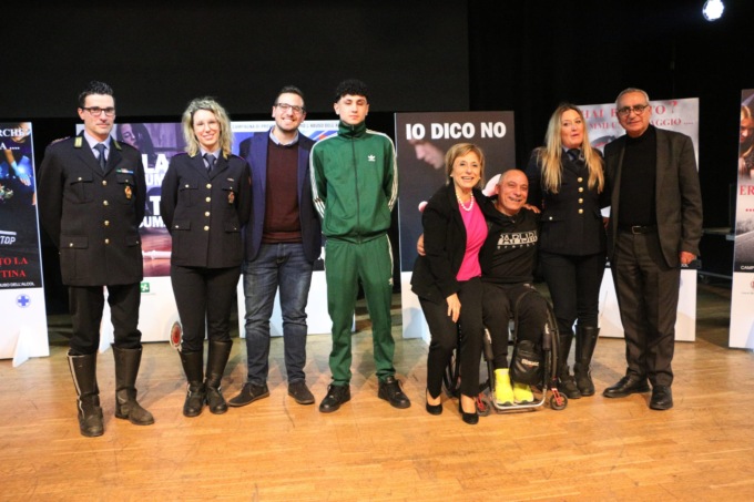 A Trezzo Sull’Adda la Polizia Locale incontra gli studenti… in discoteca