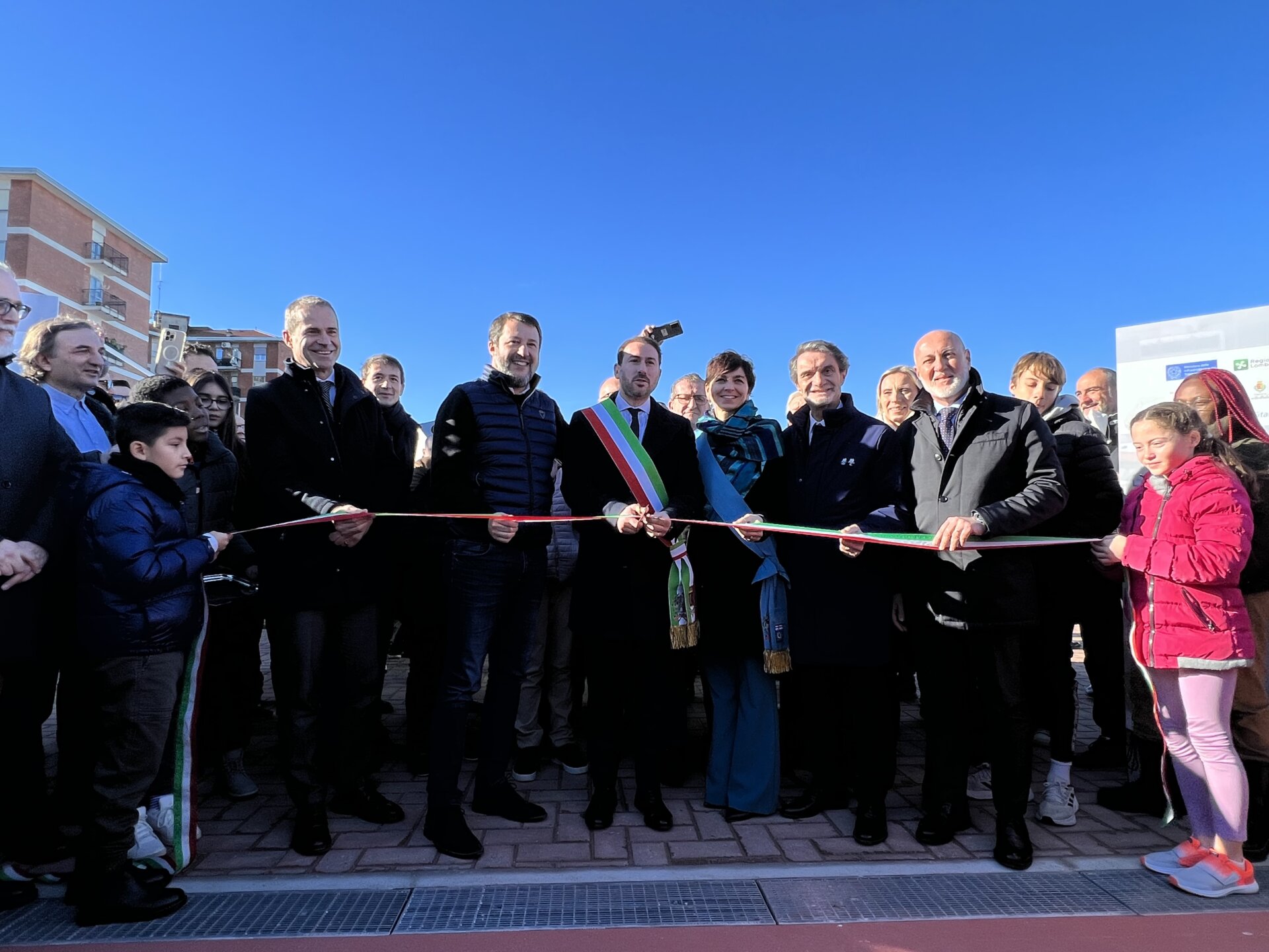 Autostrade per l’Italia consegna la nuova piazza pubblica sopraelevata al Comune di Cinisello Balsamo
