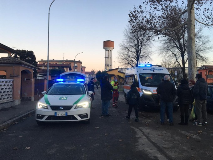 Novantenne investito a Pozzuolo Martesana: elisoccorso e ambulanza in codice rosso