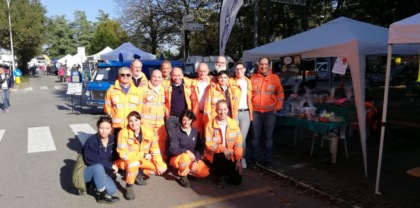 In campo per la Croce Bianca: raccolta fondi per un nuovo automezzo