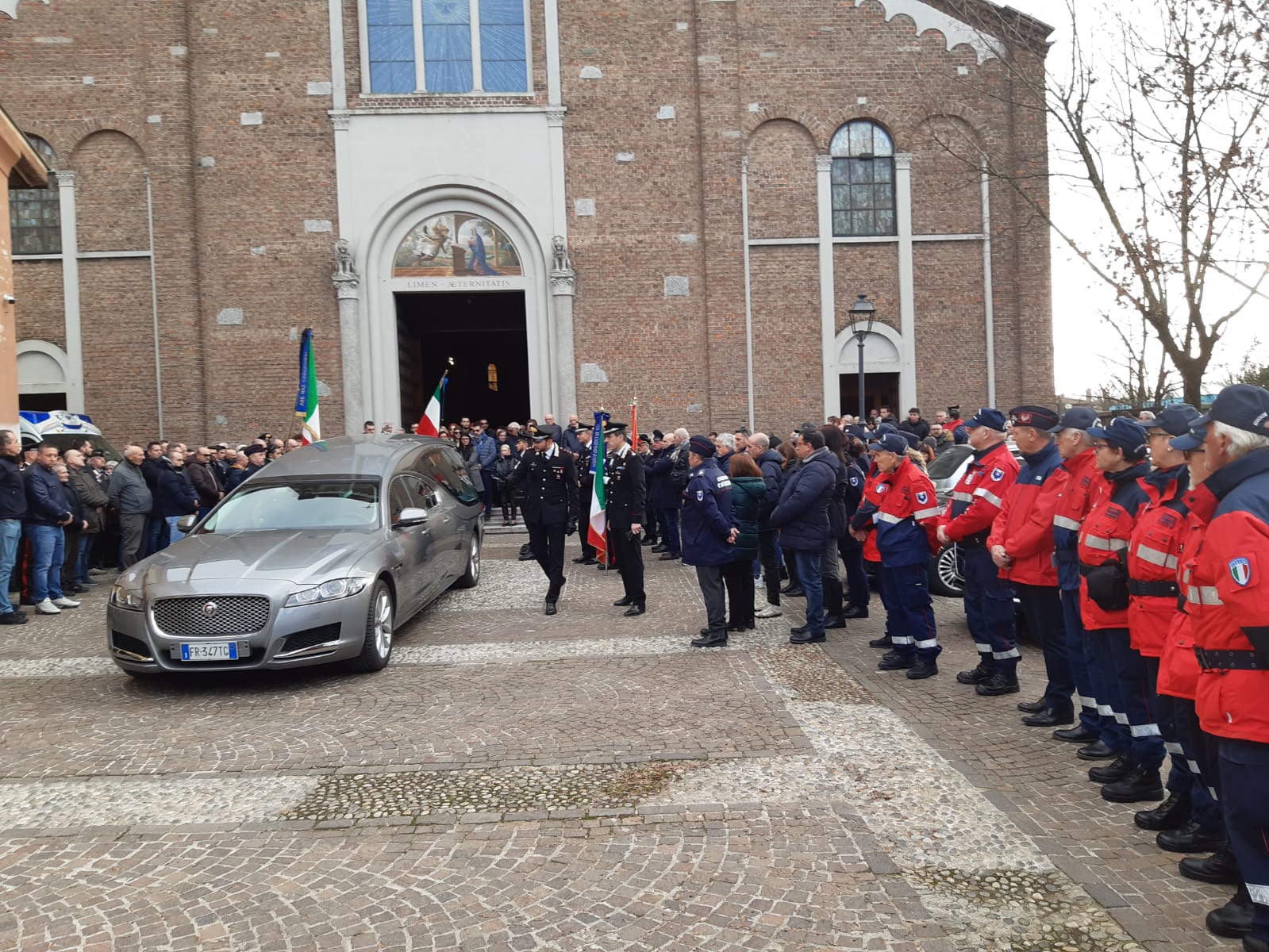 L'Adda Martesana ha dato l'ultimo saluto al Carabiniere Mario Fontana