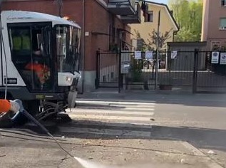 Tornano i divieti di sosta per la pulizia strade a Vimodrone: ecco dove