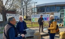 Cernusco in Comune protesta contro i campi in erba sintetica