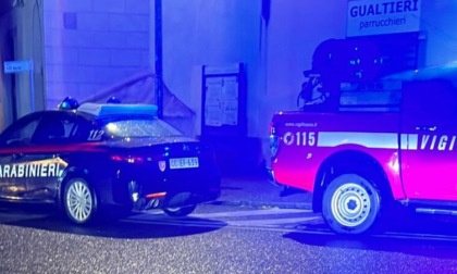 Uomo sul tetto del cinema di Inzago: intervengono Vigili del Fuoco, Carabinieri e soccorritori