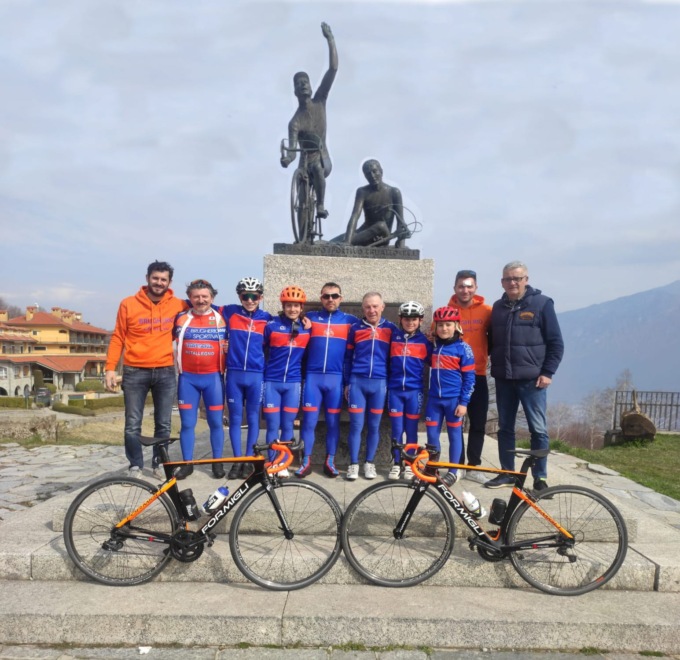 Una tappa al Santuario del Ghisallo prima dell’esordio stagionale della Sc Brugherio Sportiva