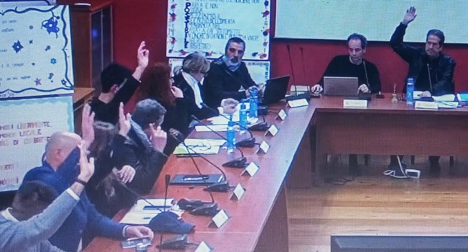 La maggioranza di Cassano d’Adda si divide e fa passare gli emendamenti delle opposizioni