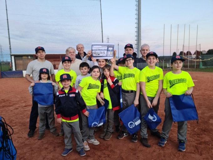I Bulldogs U12 di Cernusco sul Naviglio vincono il campionato regionale indoor