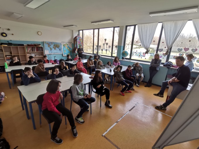 cernusco sul naviglio istituto rita levi montalcini facciamo fiorire la nostra scuola