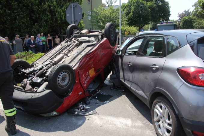 Le auto non si fermano all’incrocio, il Comune di Pioltello prende provvedimenti