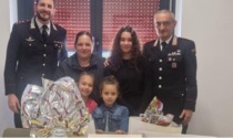 Salvò una bambina rapita dal padre, ora il Comandante dei Carabinieri di Trezzo ha potuto riabbracciarla