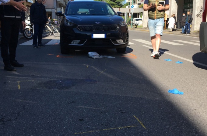 Investita da un Suv mentre attraversa sulle strisce a Cologno Monzese: 83enne muore in ospedale
