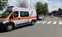 Incidente tra monopattino elettrico e auto a Brugherio, ferito un 22enne