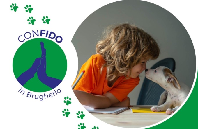 Cani ed educatori entrano a scuola a Brugherio per far crescere i cittadini di domani