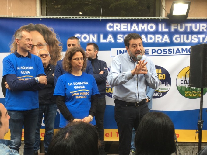 Matteo Salvini a Cologno Monzese per Dania Perego: “Andiamo al ballottaggio e torno a riempire una piazza”