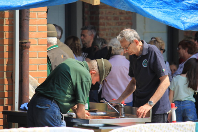 La Festa degli Alpini a Segrate si trasforma in una raccolta fondi per l’Emilia Romagna