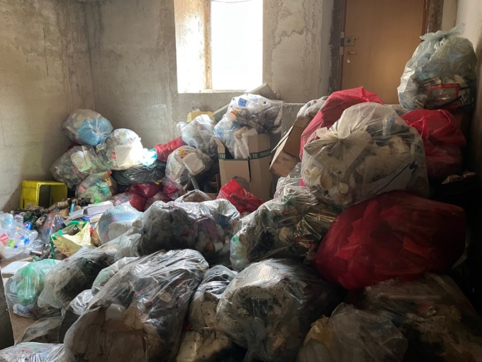 Trezzo, scoperta una discarica in pieno centro