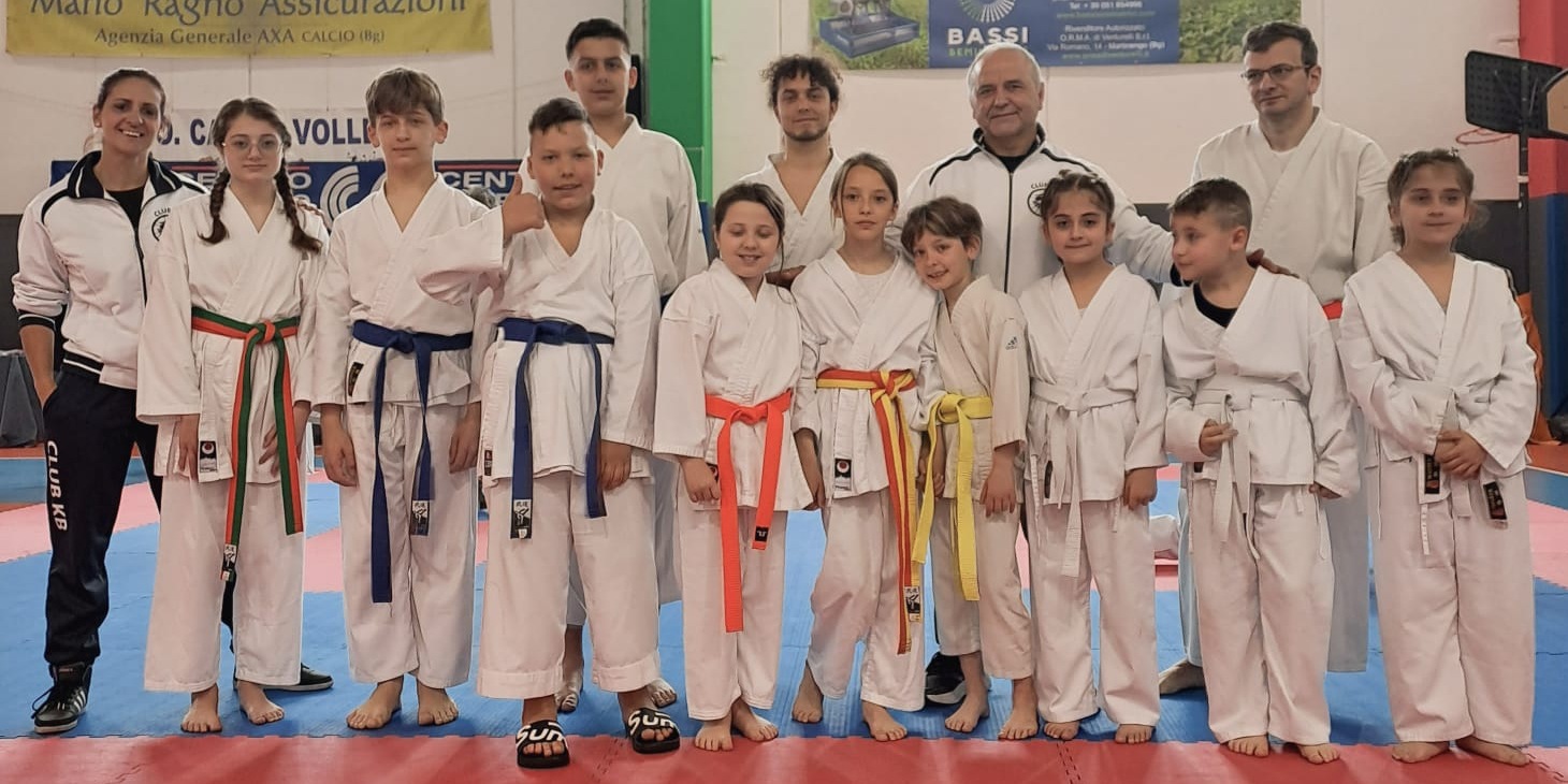 Karate, giovanissimi di Cambiago si laureano campioni regionali