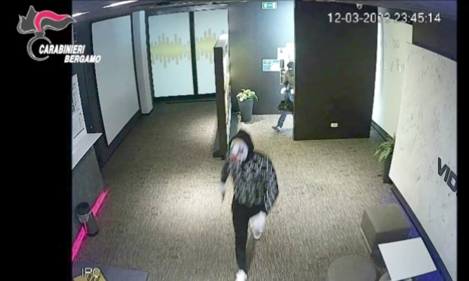Rapine in sale slot e bar a Brembate, Treviglio e Martinengo, quattro arresti