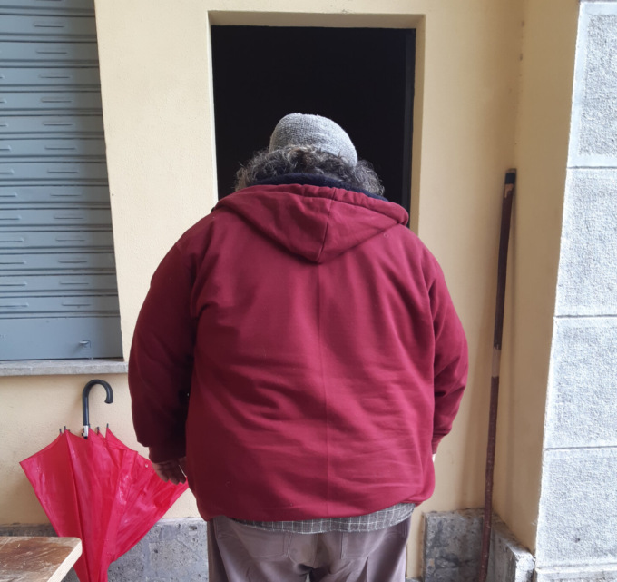 Senza tetto ha bisogno di medicine, l’intervento dell’ex assessore di Trezzo