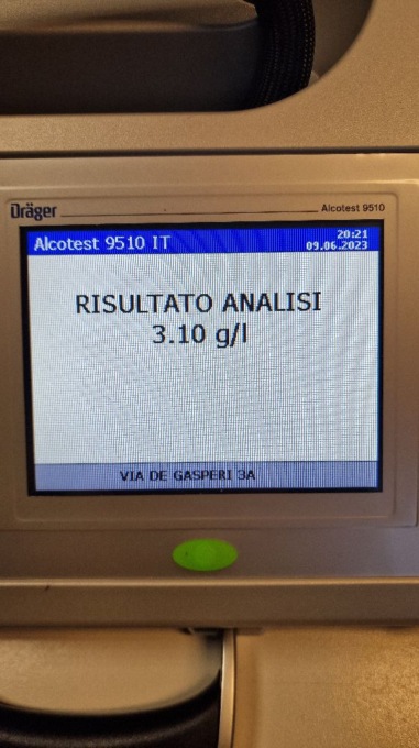Guidava completamente ubriaco, fermato a Pioltello