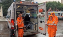 La pioggia non ferma la Croce Bianca di Brugherio: inaugurata la nuova ambulanza "hi-tech"