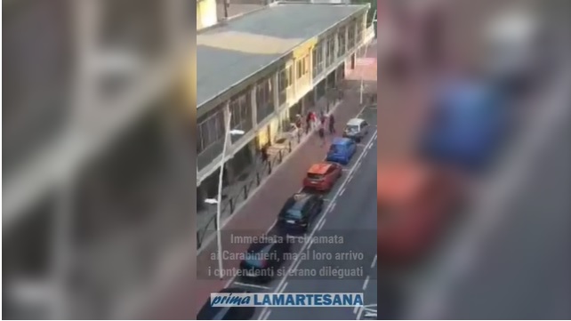 Rissa del 2 giugno nel cuore di Pioltello: i residenti chiamano i Carabinieri