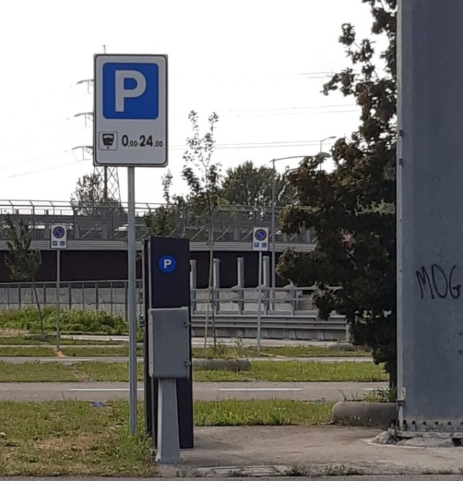 Brembate: parcheggi di interscambio aperti, ma mancano gli stalli gratis per i disabili