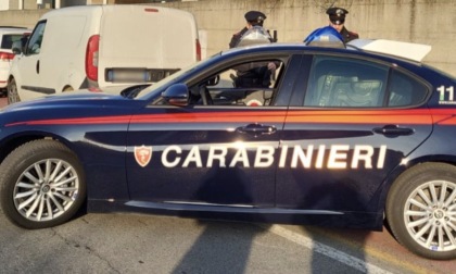 Rubano il furgone di un muratore a Cologno Monzese, inseguiti e arrestati dai Carabinieri