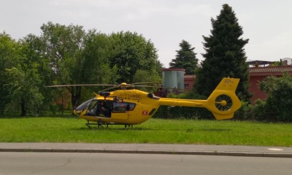 Malore all'interno di un cantiere, per lui arrivano l'elisoccorso e l'ambulanza