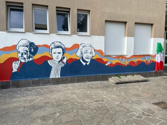 Un murales sulla facciata delle scuole medie di Vignate, per essere “Tali e pari”