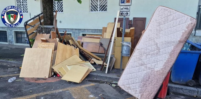 A Pioltello via Puccini scambiata per una discarica