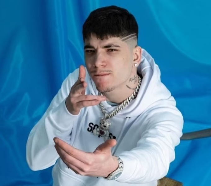 Missione punitiva contro il rapper Shiva, 24enne di Cassano ferito da un proiettile