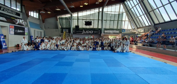 Stage coi campioni per gli atleti del Judo Arcobaleno di Cassina