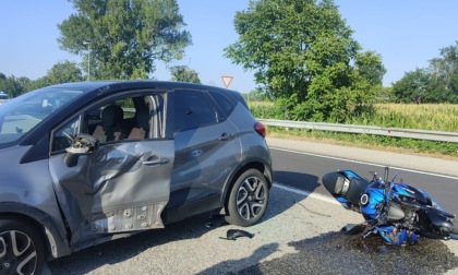 Scontro auto moto sulla Padana a Gorgonzola, quattro persone finiscono in ospedale