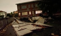 Un tetto provvisorio a Brugherio per far rientrare tutti gli alunni dopo i danni del maltempo