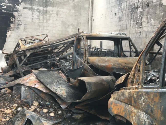 Vasto incendio distrugge un’azienda di Cologno Monzese