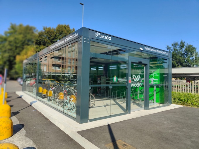 A Gorgonzola la ciclostazione si “mangia” le biciclette degli utenti