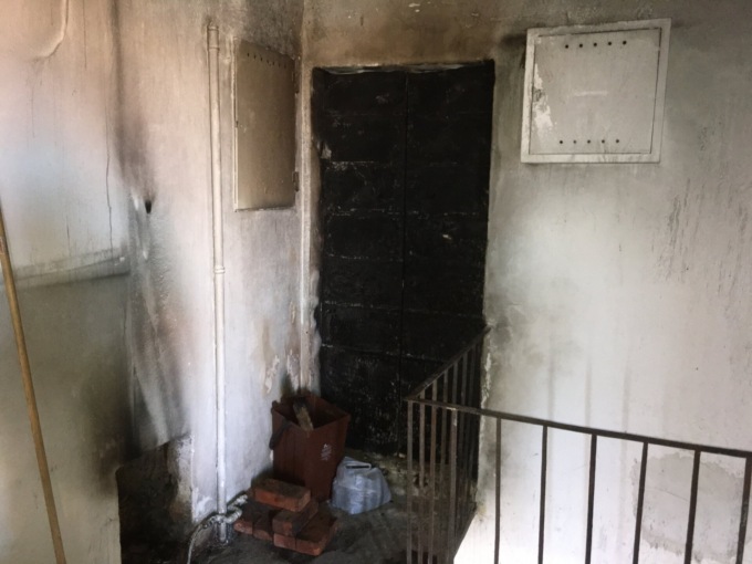 Paura per un incendio in una storica cascina di Brugherio: sul posto Vigili del Fuoco e Carabinieri