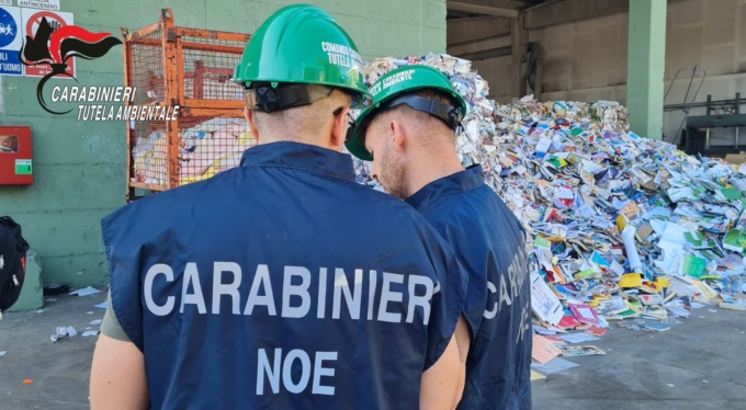 Gestione illecita di rifiuti pericolosi, sequestrate a Cologno Monzese 13,5 tonnellate di insetticida