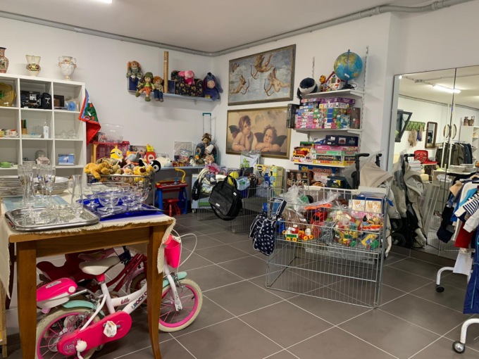 Riaperta la Riusoteca di Aleimar: lo shopping che fa bene ai bambini in Italia e nel mondo