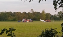 Incidente in pista con un ultraleggero al campo volo di Cassano d'Adda, paura per il pilota