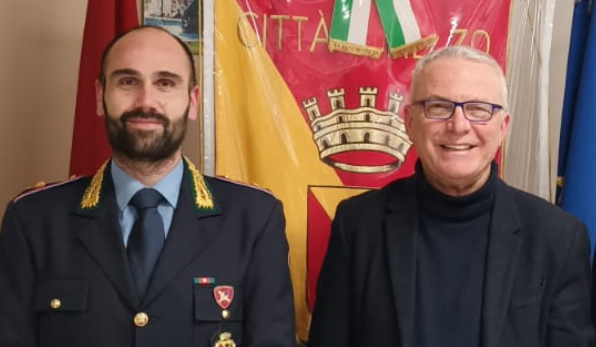 Il comandante della Polizia Locale di Melzo lascia sia l’incarico che la divisa