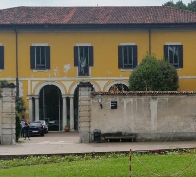 Cologno, le finestre di Villa Casati illuminate di verde in occasione della Giornata Nazionale Sla