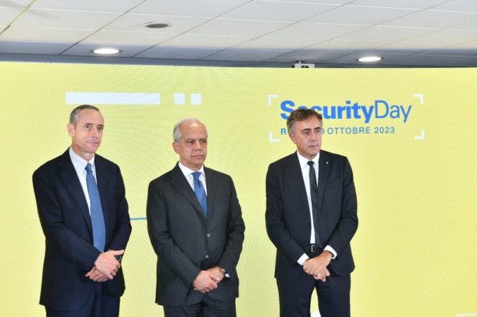 Premiati gli operatori più zelanti di Poste Italiane al Security day: due medagliati di Gorgonzola e Settala