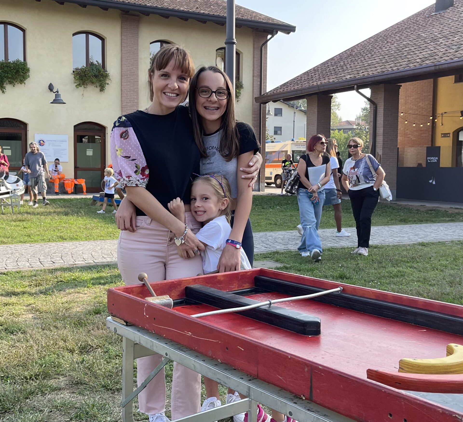 Cassina de'Pecchi young street party al casale